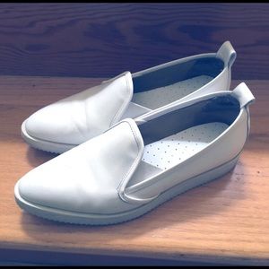 Everlane leather street shoe